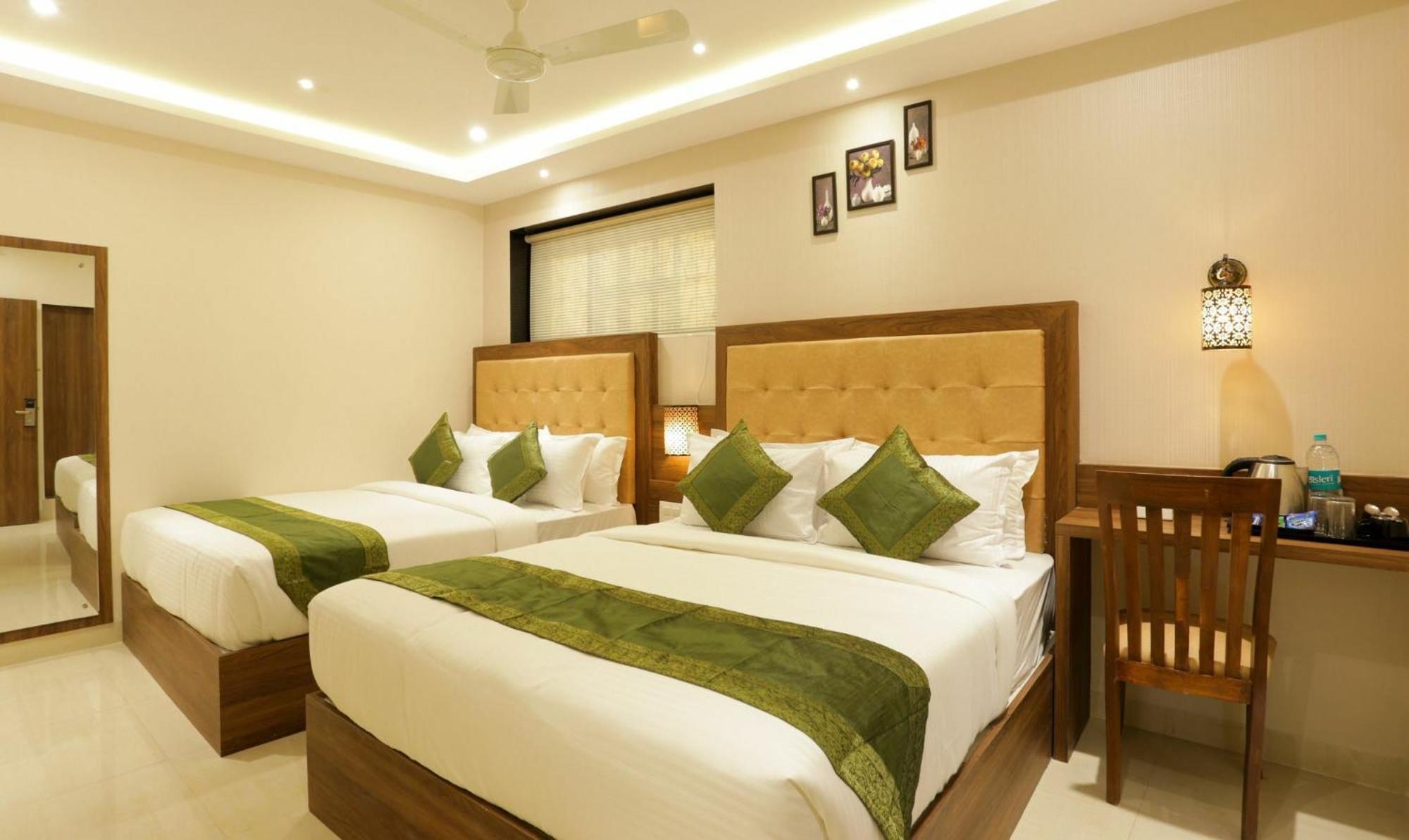Hotel Amber Palace Dehradun Dış mekan fotoğraf